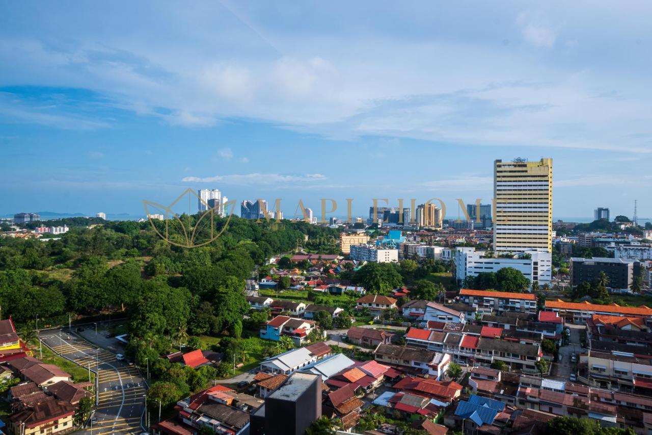 The Apple Melaka Apartment Exterior photo