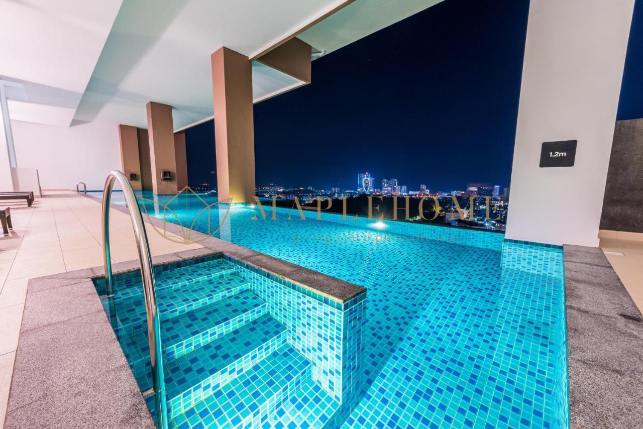 The Apple Melaka Apartment Exterior photo