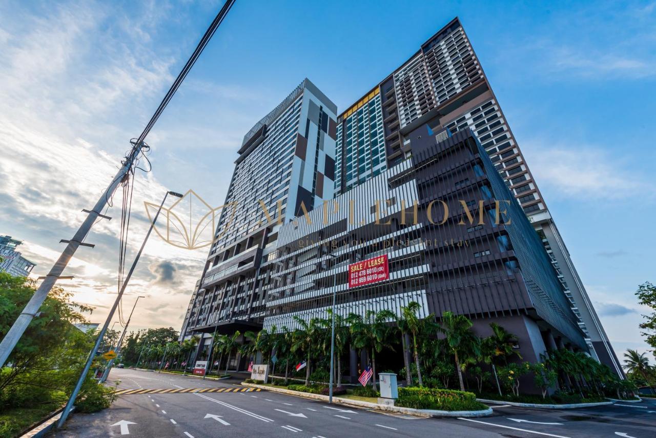 The Apple Melaka Apartment Exterior photo