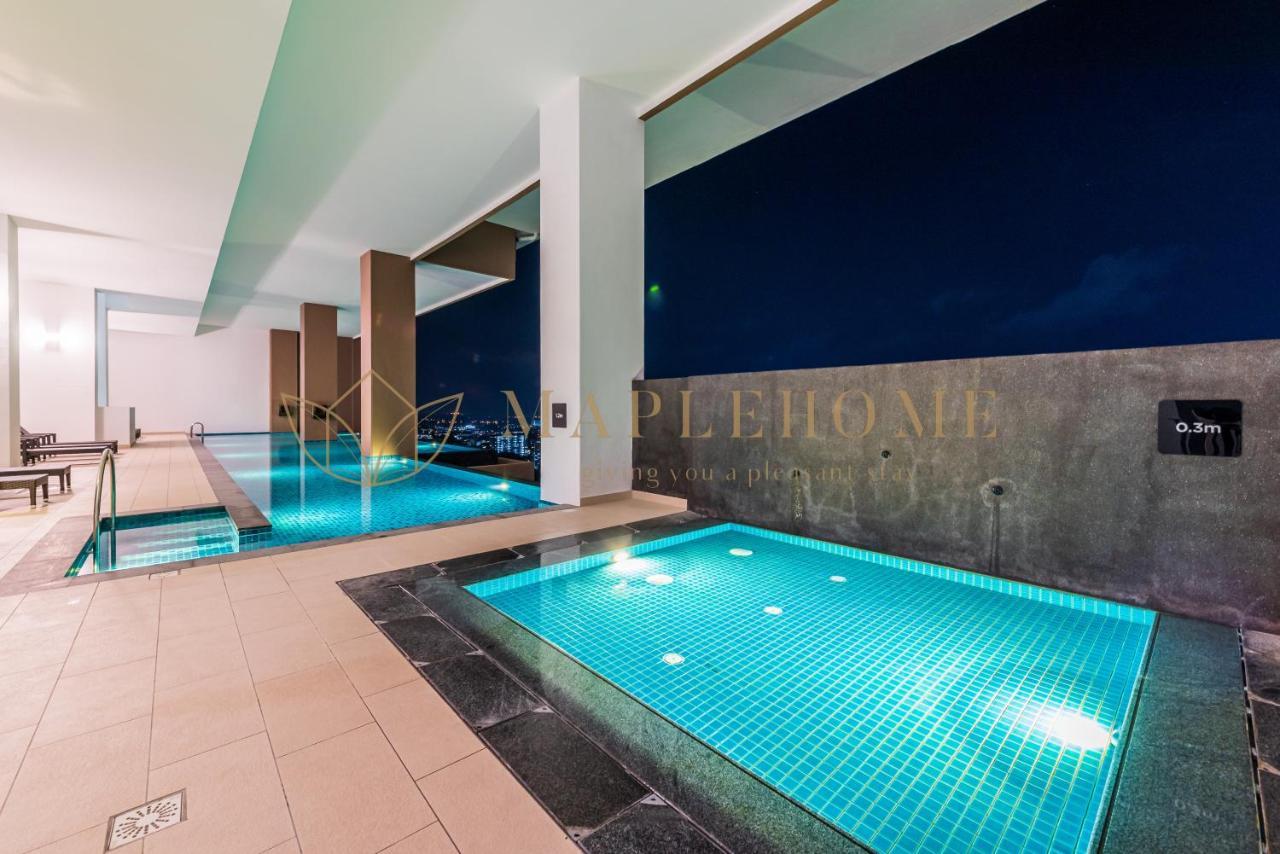 The Apple Melaka Apartment Exterior photo