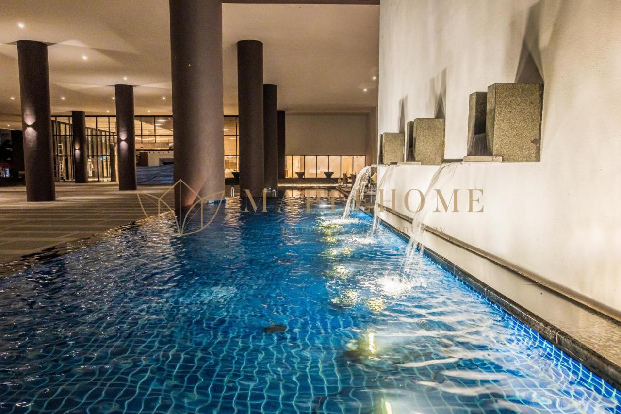 The Apple Melaka Apartment Exterior photo