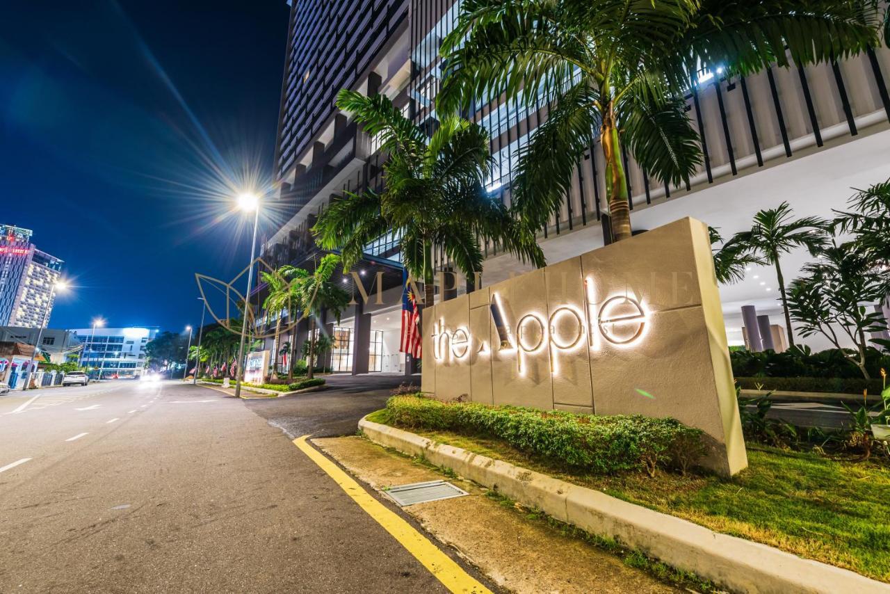 The Apple Melaka Apartment Exterior photo